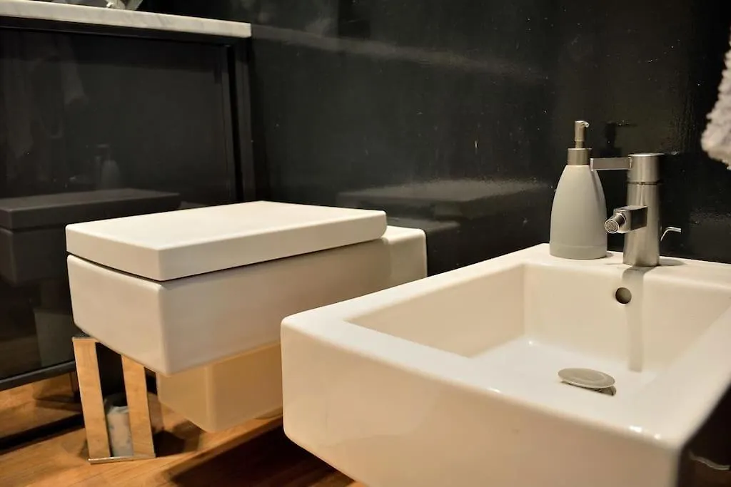Apartment Youhosty - Del Lauro 6 Milan Italy